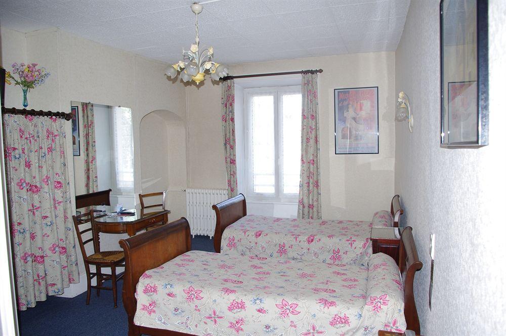 Hotel De La Paix Limoges Bagian luar foto