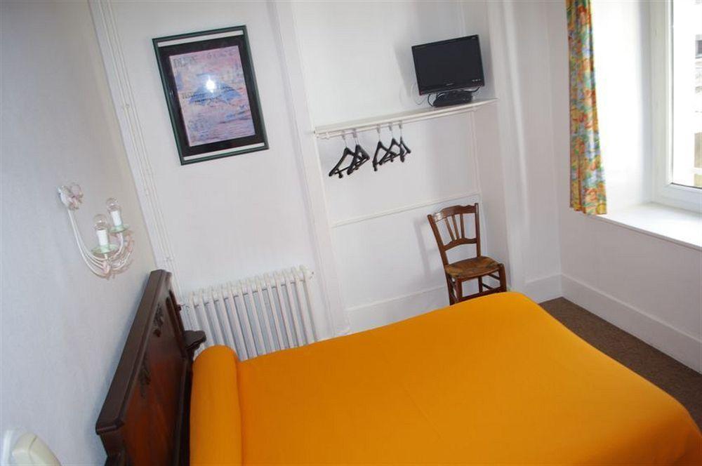Hotel De La Paix Limoges Bagian luar foto